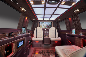KLASSEN Mercedes-Benz V-Class VIP. V 300 d | Luxury VIP Van with Wheelchair. MVD_9041