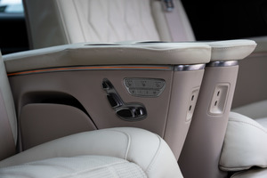 KLASSEN Mercedes-Benz V-Class VIP. V 300 d 4MATIC - Business Plus Interieur. MVMH_1520