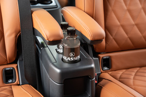 KLASSEN Mercedes-Benz V-Class VIP. V 300 - 4MATIC VIP Avantgarde Interieur. MVMH_1571