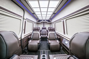 KLASSEN Mercedes-Benz Sprinter VIP. 319 Business Luxury BUS VIP 7+1+1 w907. MSV_1431