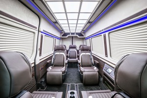 KLASSEN Mercedes-Benz Sprinter VIP. 319 Business Luxury BUS VIP 7+1+1 w907. MSV_1431