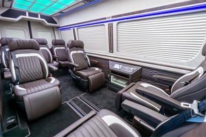 KLASSEN Mercedes-Benz Sprinter VIP. 319 Business Luxury BUS VIP 7+1+1 w907. MSV_1431