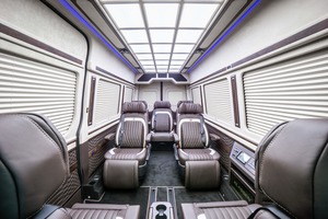 KLASSEN Mercedes-Benz Sprinter VIP. 319 Business Luxury BUS VIP 7+1+1 w907. MSV_1431