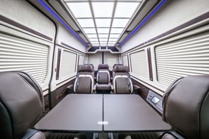 KLASSEN Mercedes-Benz Sprinter VIP. 319 Business Luxury BUS VIP 7+1+1 w907. MSV_1431