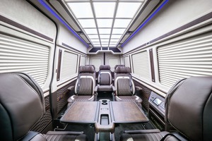 KLASSEN Mercedes-Benz Sprinter VIP. 319 Business Luxury BUS VIP 7+1+1 w907. MSV_1431