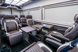 KLASSEN Mercedes-Benz Sprinter VIP. 319 Business Luxury BUS VIP 7+1+1 w907. MSV_1431