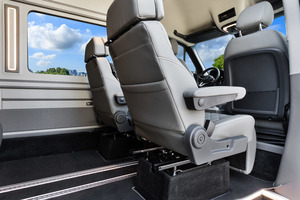 KLASSEN Mercedes-Benz Sprinter VIP. 519 Business Luxury BUS VIP 7+1+1 w907. MSV_1557