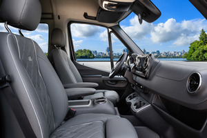 KLASSEN Mercedes-Benz Sprinter VIP. 519 Business Luxury BUS VIP 7+1+1 w907. MSV_1557